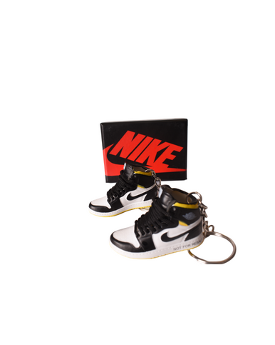 PORTE-CLES MINI SNEAKERS J1 "NOT FOR RESALE" JAUNE (EXCLUSIVITÉ : BOÎTE + 2 PORTE-CLÉS) - Cashville