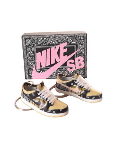 PORTE-CLES MINI SNEAKERS DUNK "TRAVIS SCOTT" (EXCLUSIVITÉ : BOÎTE + 2 PORTE-CLÉS) - Cashville