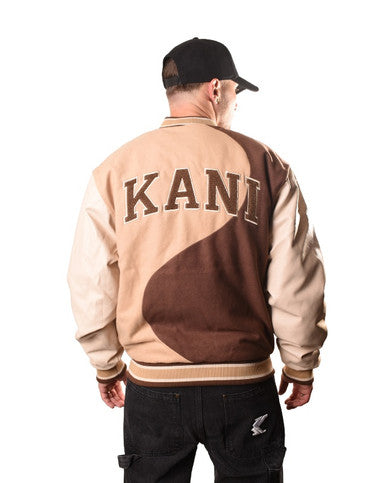 VESTE TEDDY KARL KANI RETRO PATCH WAVY MARRON - Cashville