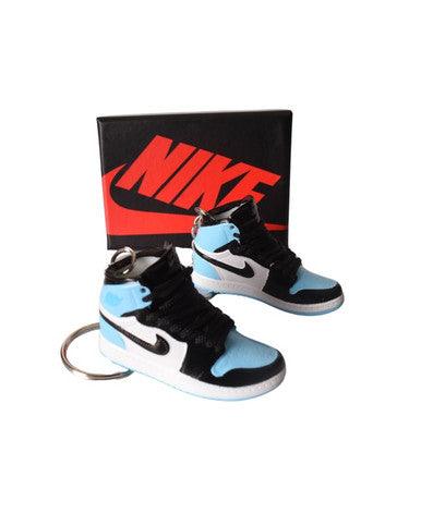 PORTE-CLES MINI SNEAKERS J1 "UNC PATENT" BLEU (EXCLUSIVITÉ : BOÎTE + 2 PORTE-CLÉS) - Cashville